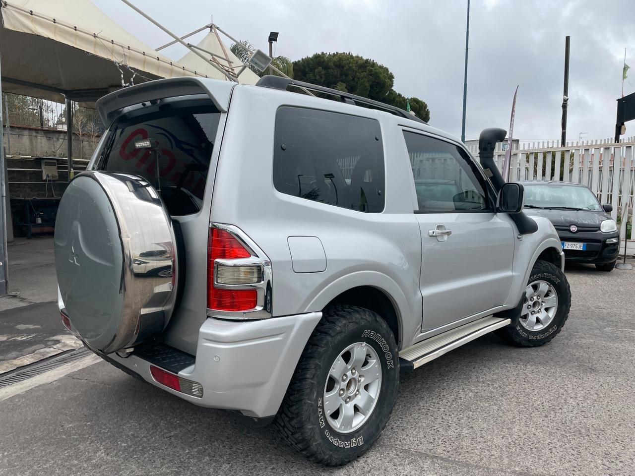 Mitsubishi Pajero 2.5 TDI 3p. GLX
