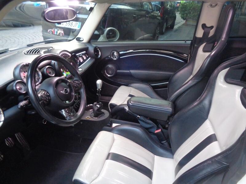 Mini One D allestimento Cooper SD