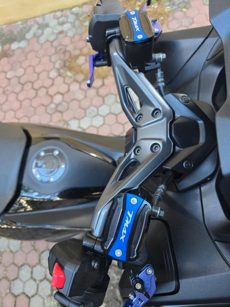 Yamaha TMAX 560