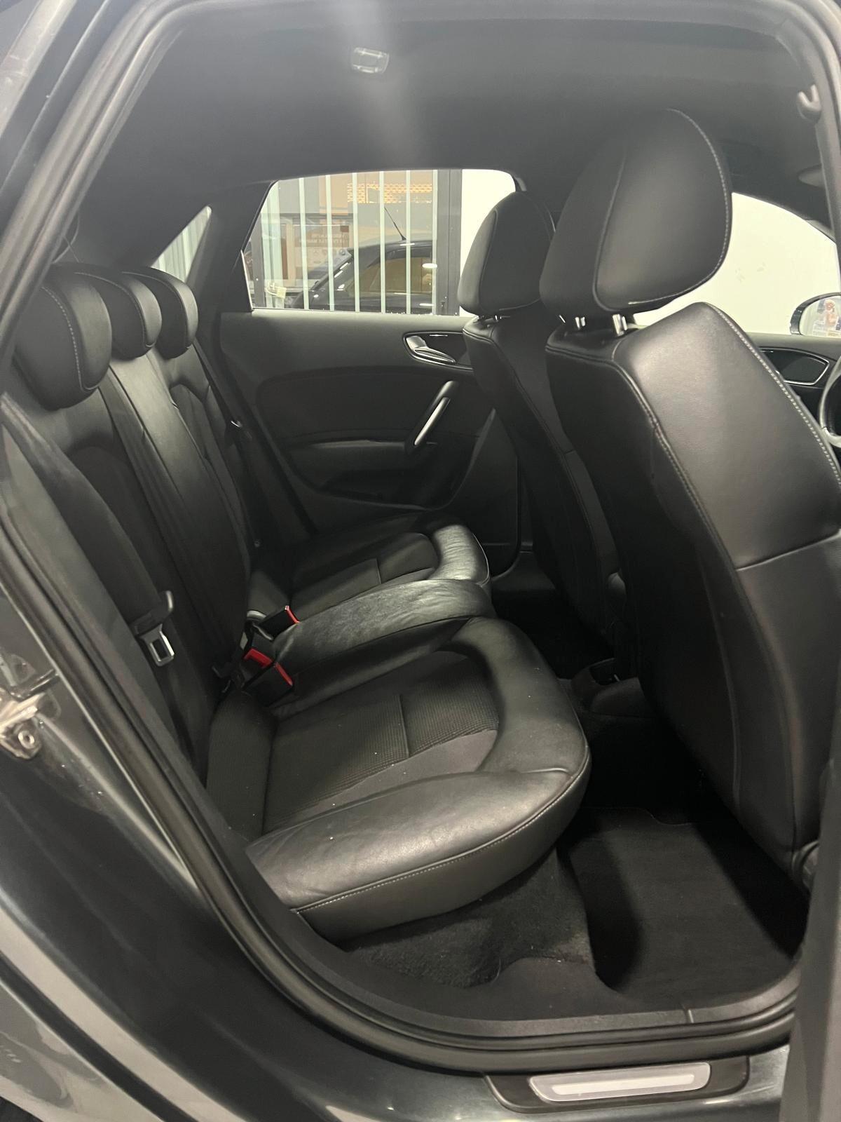 Audi A1 1.6 TDI S line edition