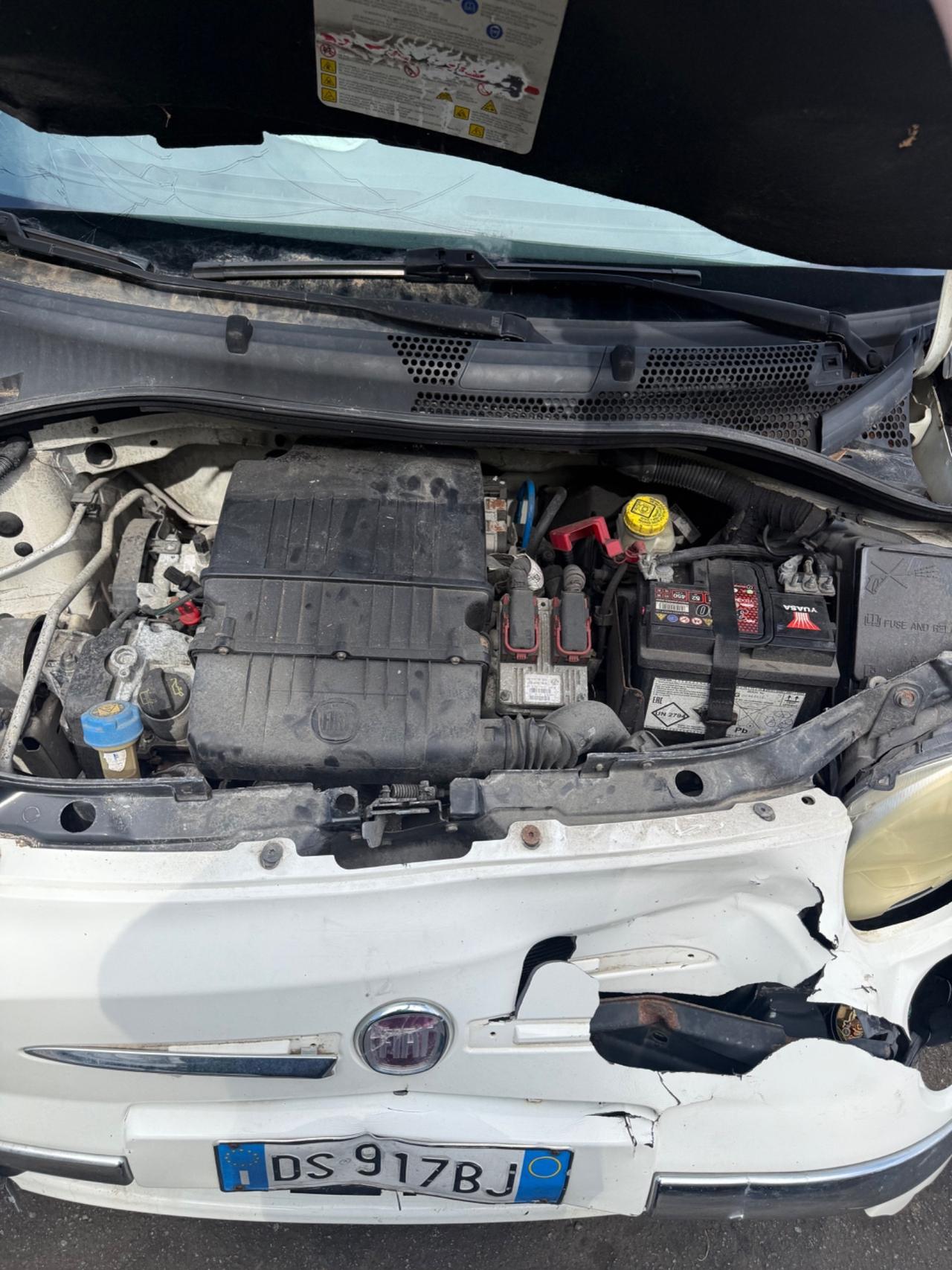 Fiat 500 1.2 BENZINA MARCIANTE INCIDENTATA – OTTIMA DA RIPRISTINO