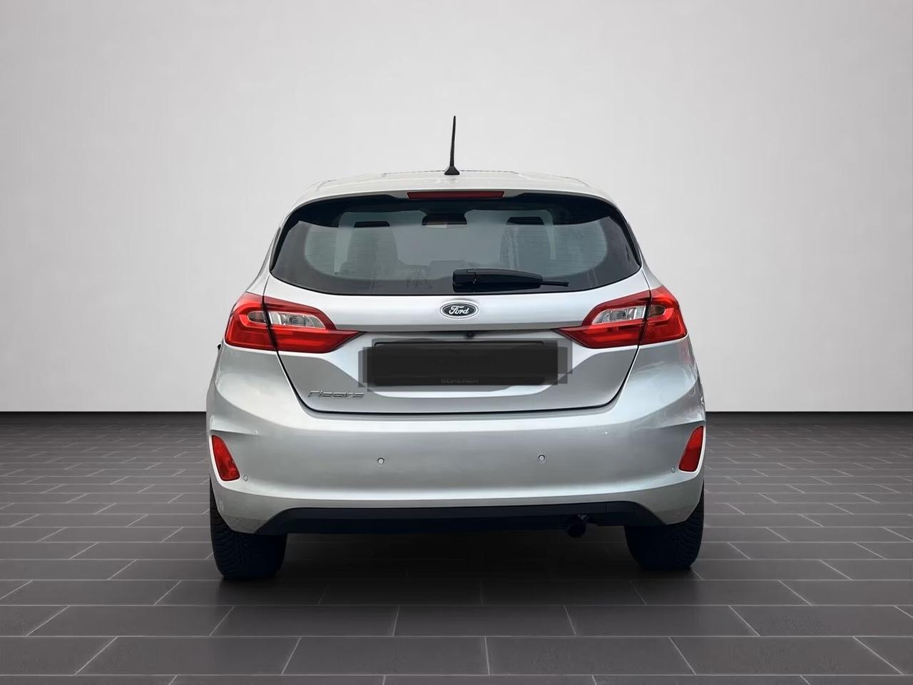 Ford Fiesta 1.1 85 CV 5 porte ST-Line ok neon patentati