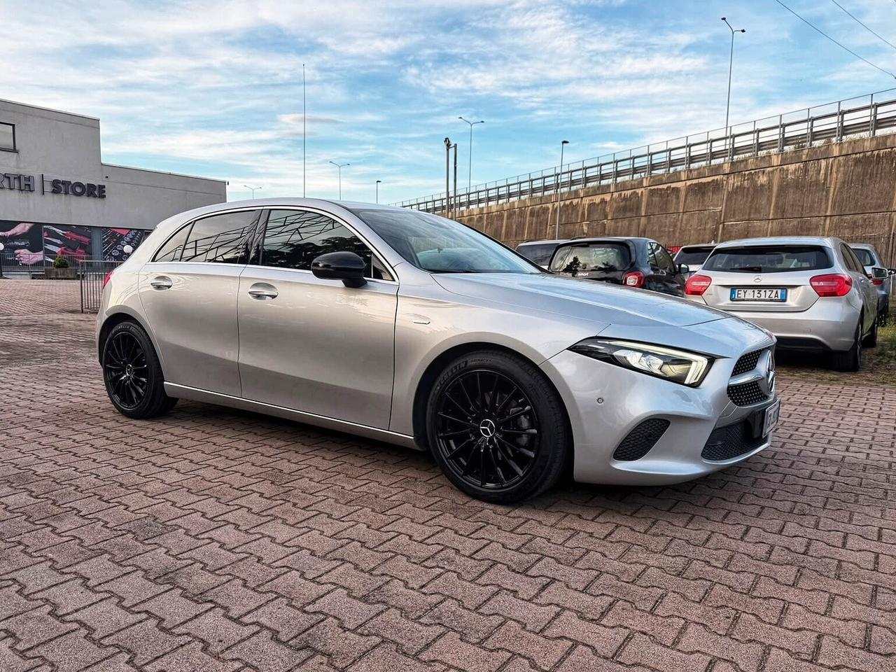 Mercedes-benz A 180 d Automatic Edition1 NAVIGA CRUISE SENSORI PDC OK NEOPATENTATI