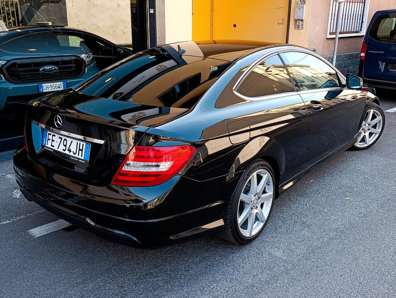 Mercedes-benz C 220 CDI Coupé Avantgarde AMG Edition