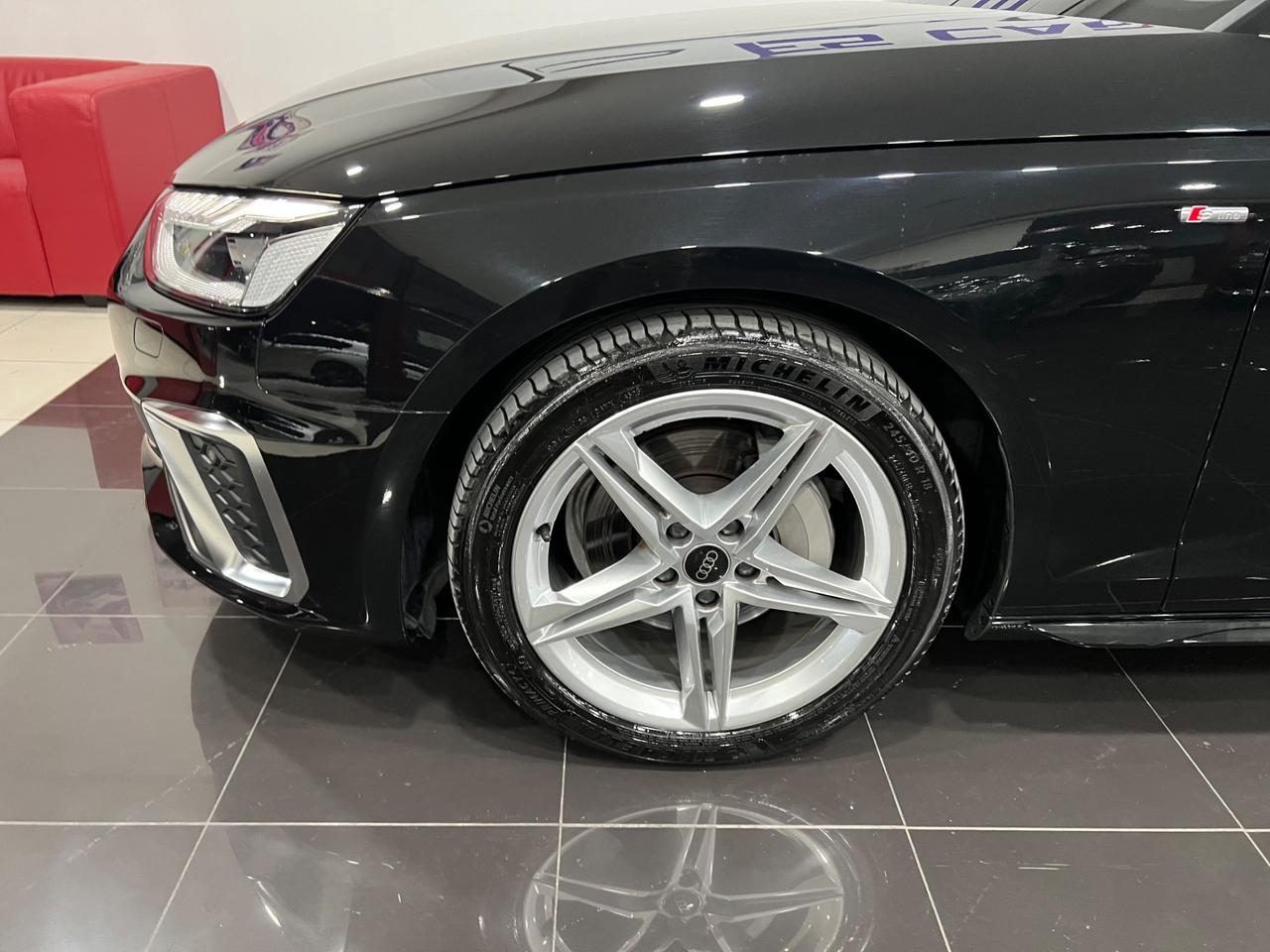 Audi A4 Avant 40 2.0 MHEV STronic SLine Edition 204 cv