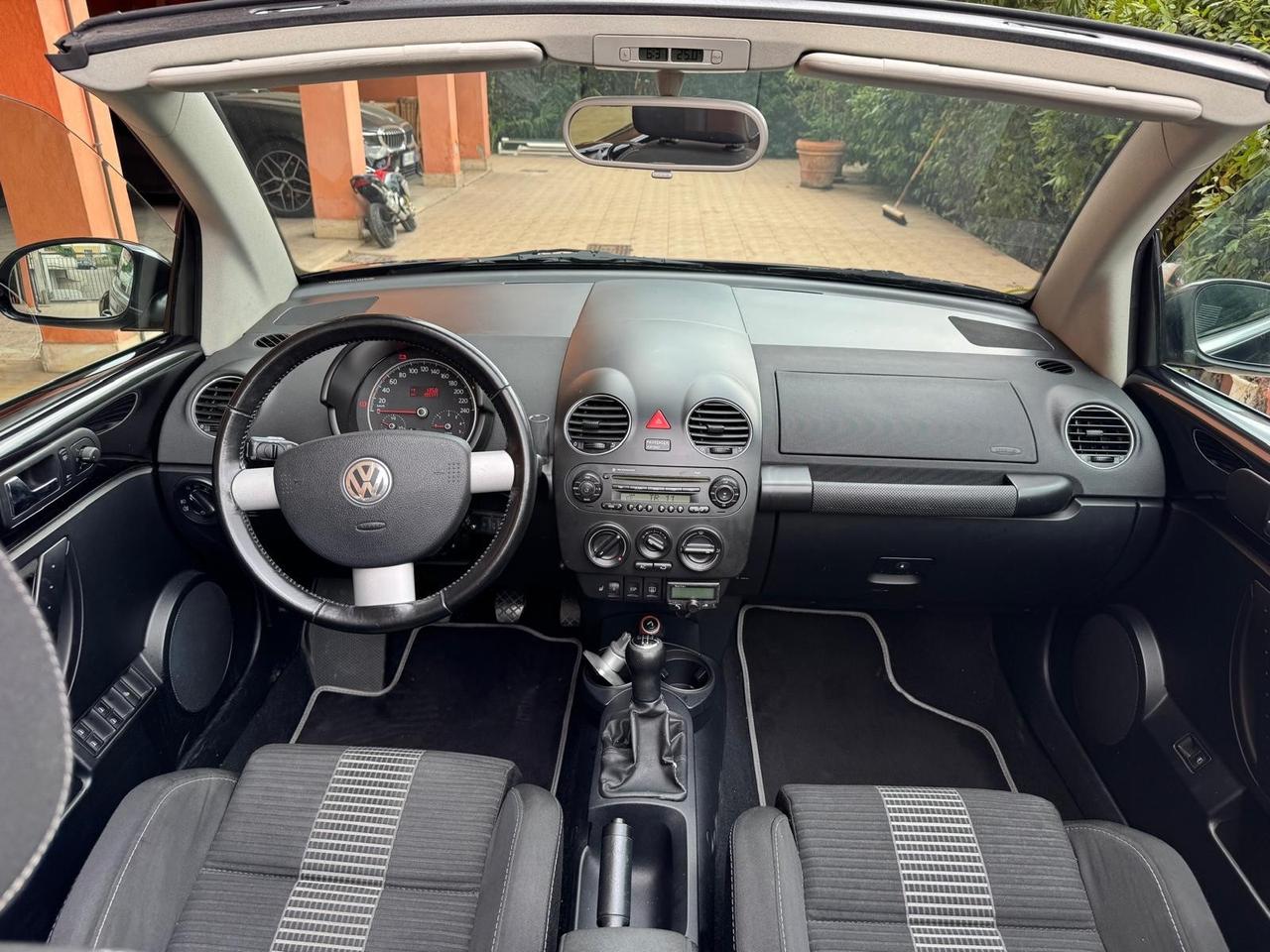 Volkswagen New Beetle 1.9 TDI 105CV Cabrio Lim. Red Edt.