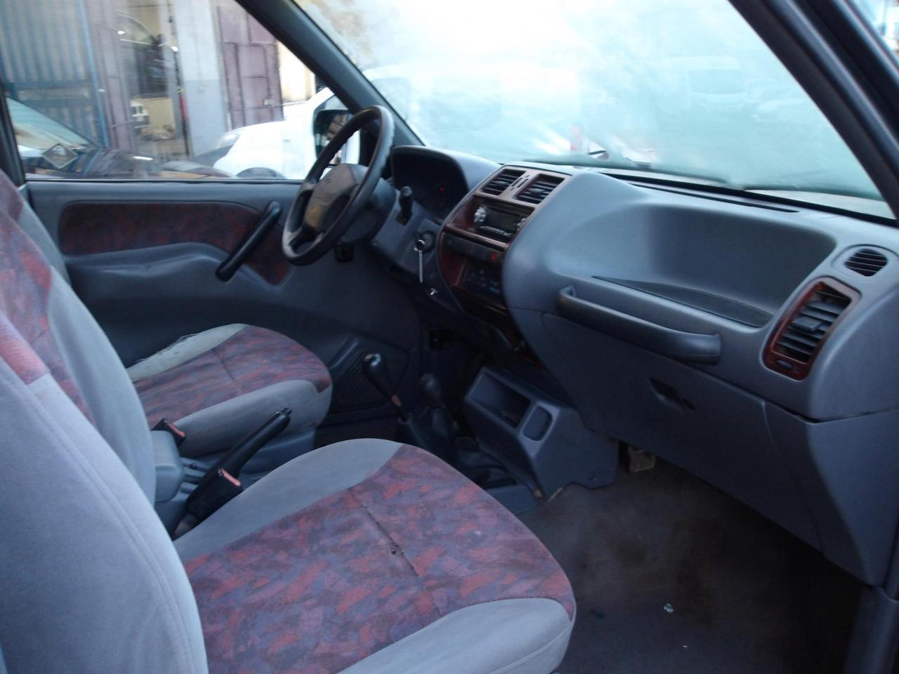 Nissan Terrano 5 Porte Terrano 5p 2.7 tdi SE