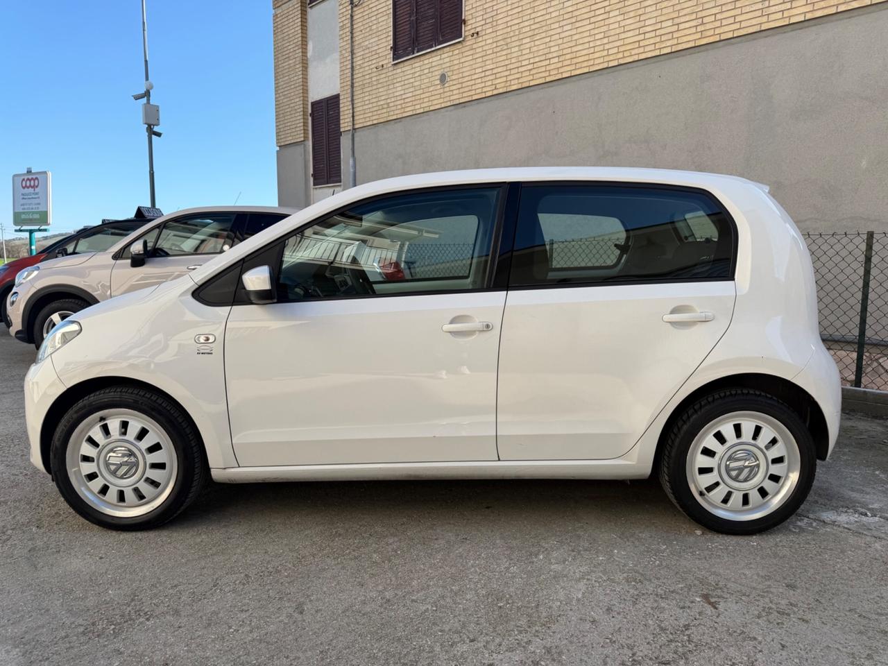 Volkswagen up! 1.0 75CV
