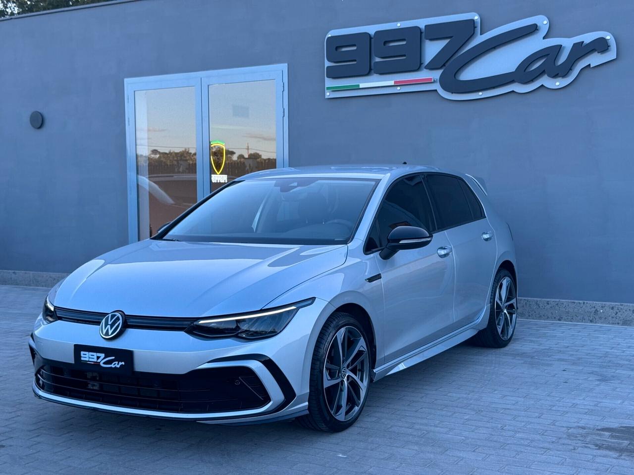 Volkswagen Golf 8 1.0 TSI - NEOPATENTATI - VIRTUAL - PRONTA CONSEGNA