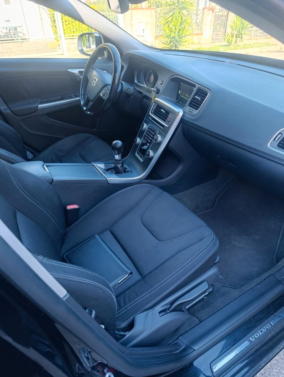 Volvo V60 D2 1.6