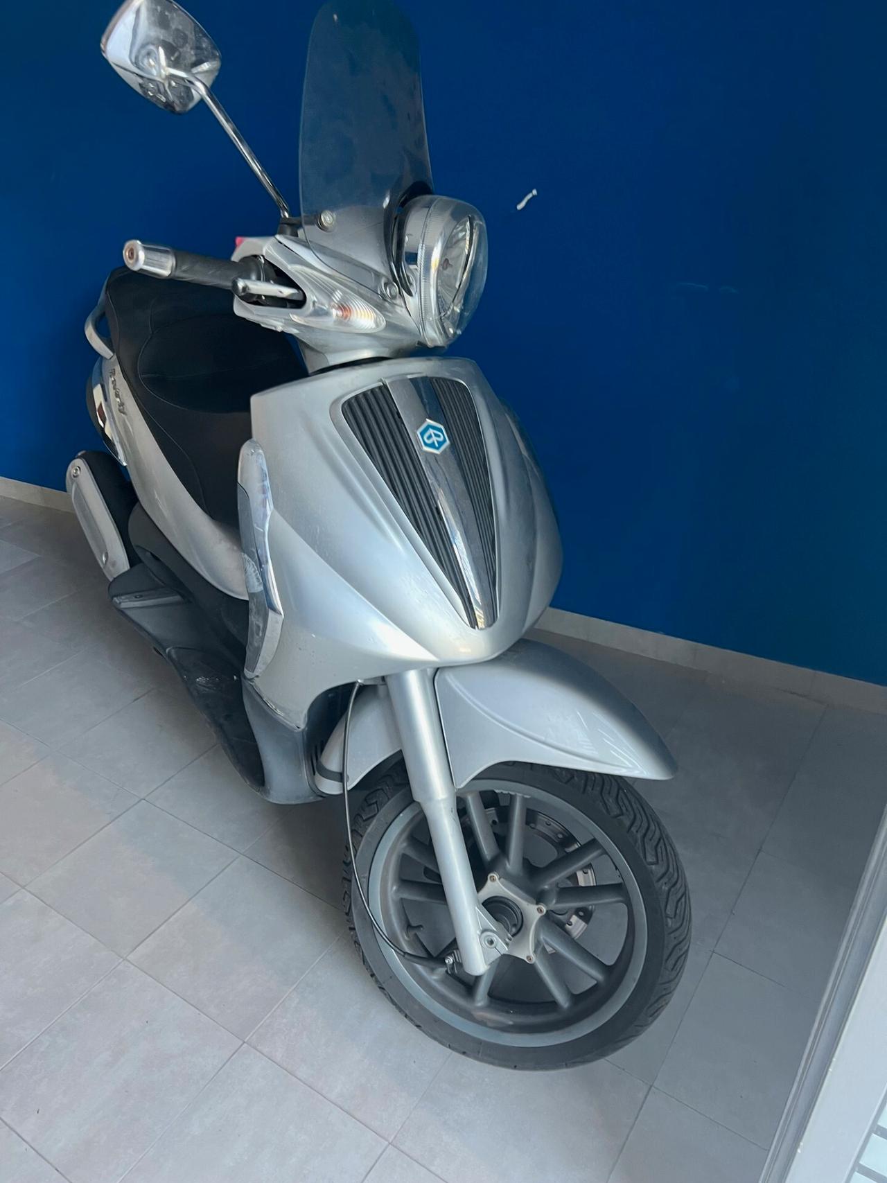 Piaggio Beverly 125