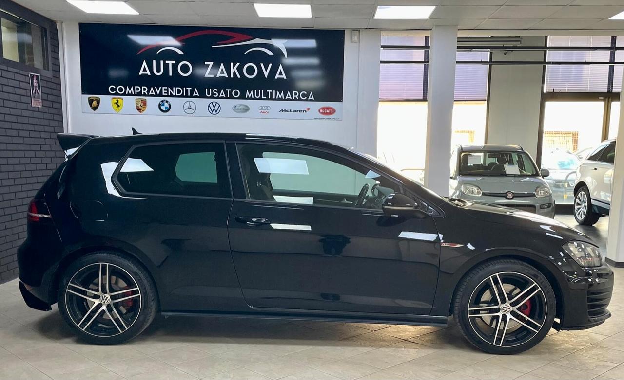 Volkswagen Golf GTI 7 2.0 TFSI DSG