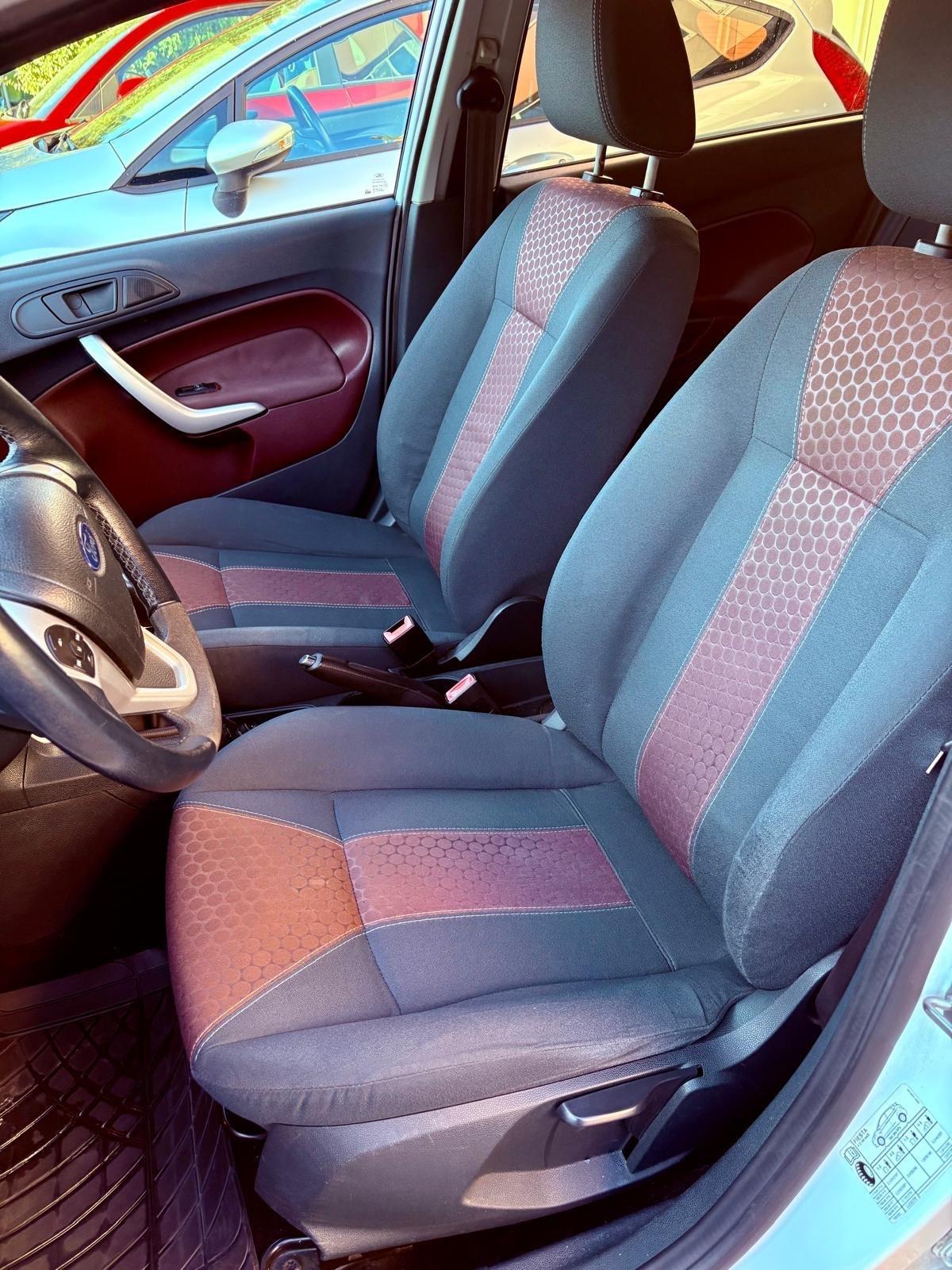Ford Fiesta 1.4 GPL Titanium