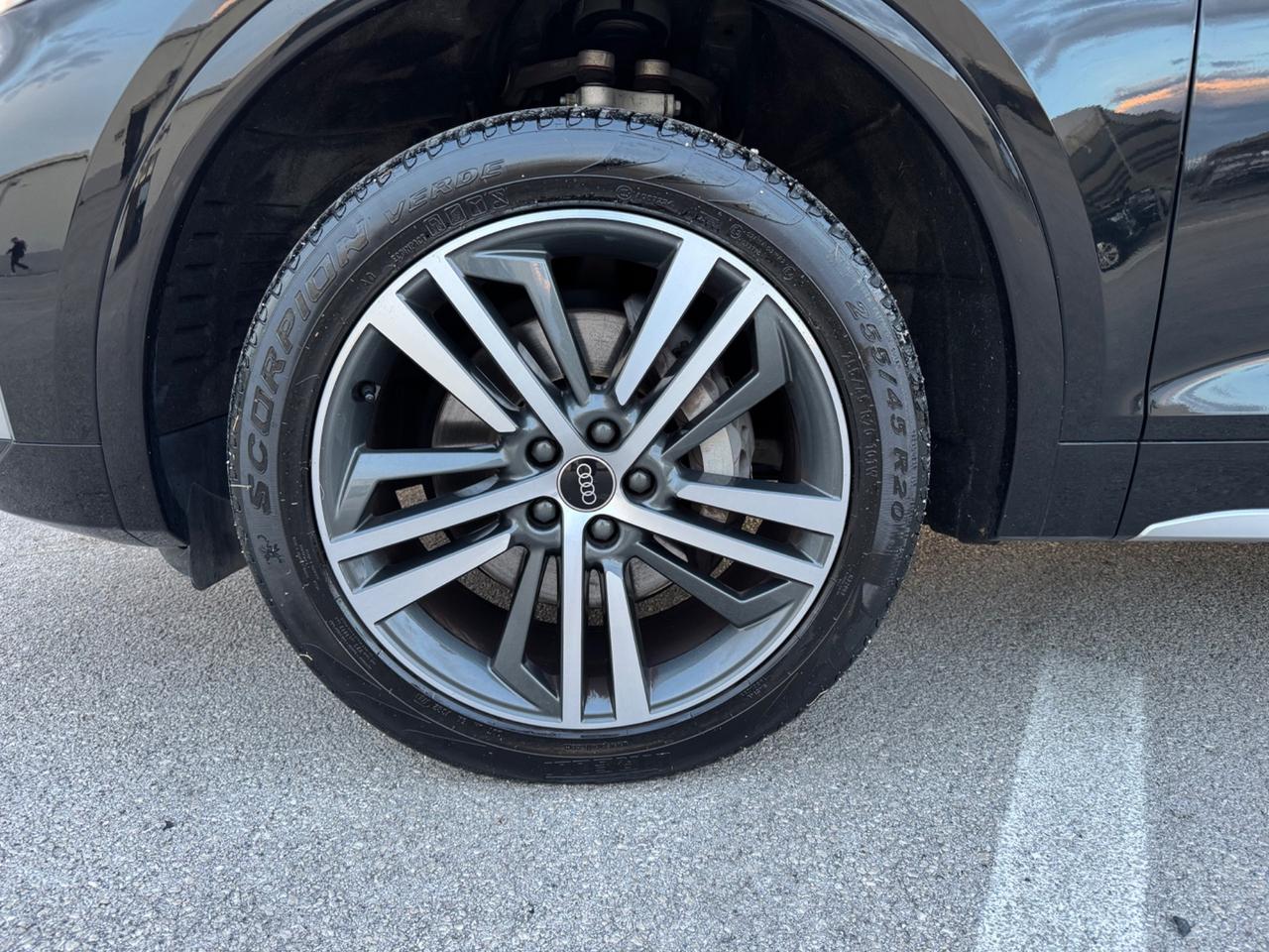 Audi Q5 55 TFSI e quattro S tronic line plus