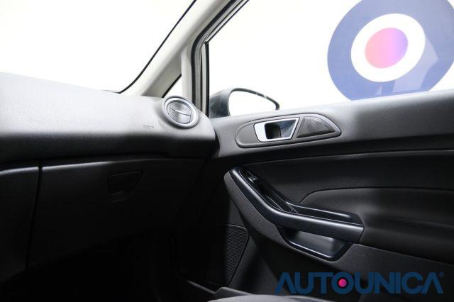FORD Fiesta 1.5 TDCi 75CV 5 PORTE BUSINESS NEOPATENTATI