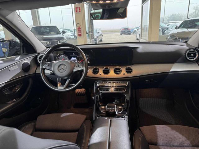 MERCEDES-BENZ E 220 d 4Matic Auto Premium