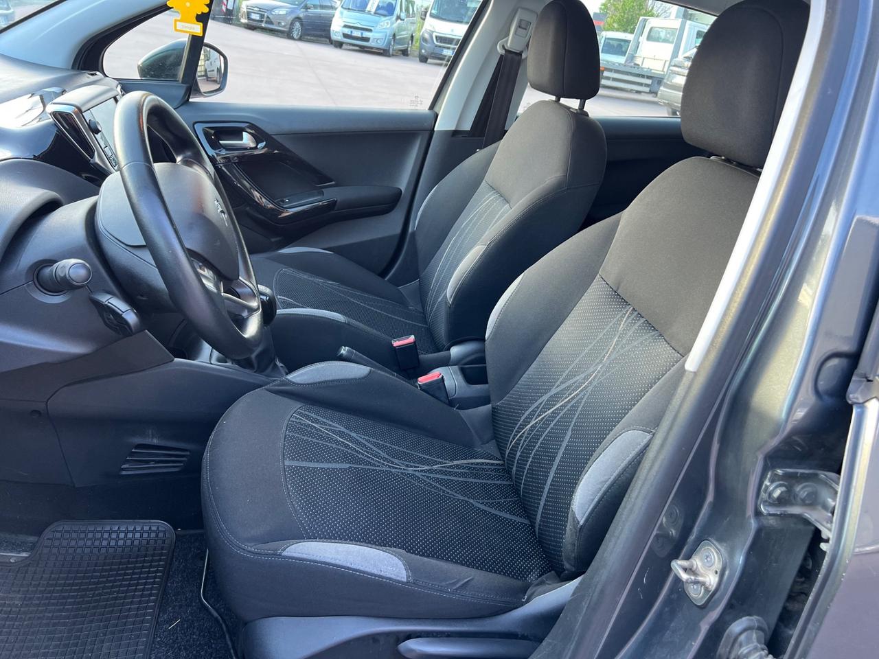 Peugeot 208 1.4 HDi 68 CV 5 porte Active