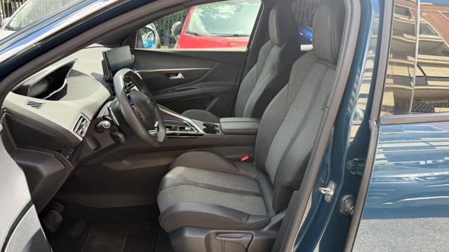 PEUGEOT 3008 HYBRID 136CV e-DCS6 ALLURE*FULL LED*CARPLAY*C.L.18