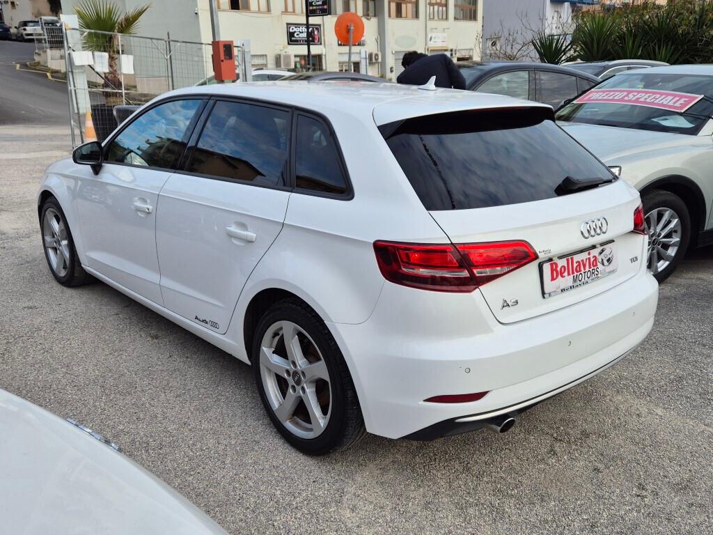 Audi A3 SPB 1.6 TDI SPORT NAVI LED