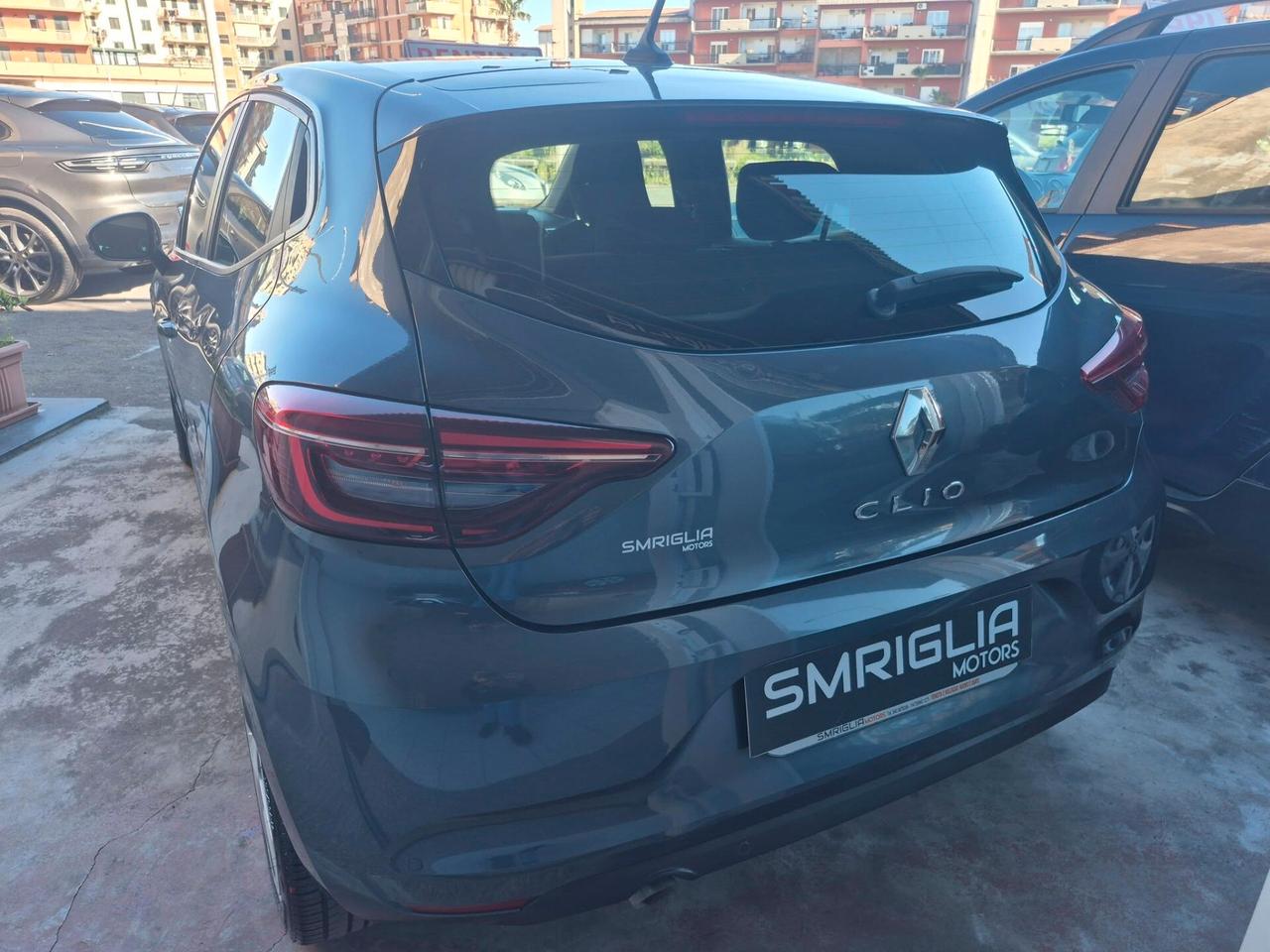 Renault Clio TCe 90 CV 5 porte IVA ESPOSTA