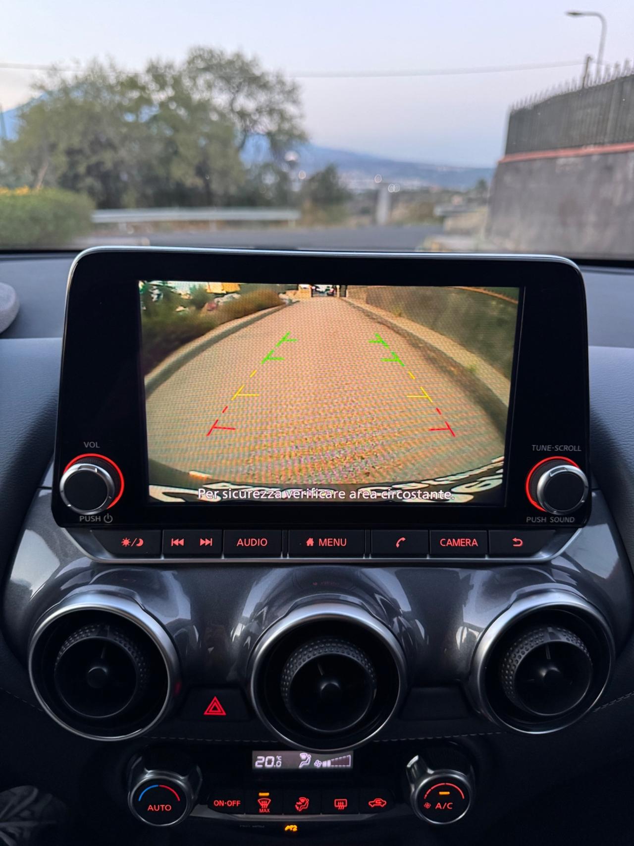 Nissan Juke CAMBIO AUTOMATICO/FARI FULL LED