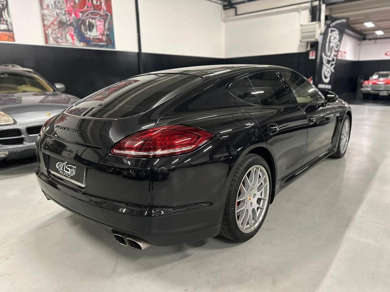 Porsche Panamera 4.8 Turbo full opt