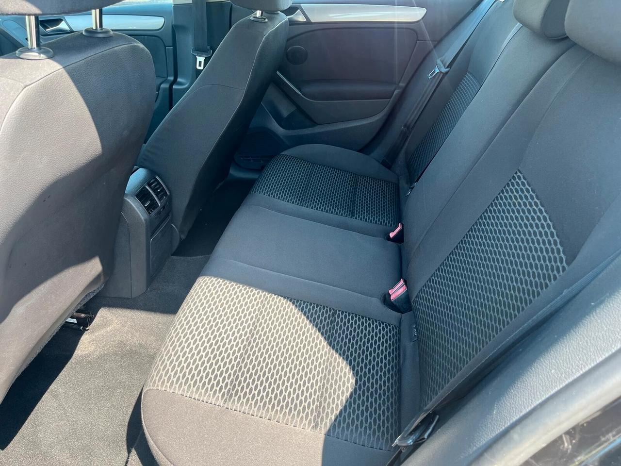 Volkswagen Golf 1.6 TDI DPF 5p.