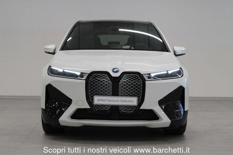 BMW iX xdrive50 pacchetto sportivo