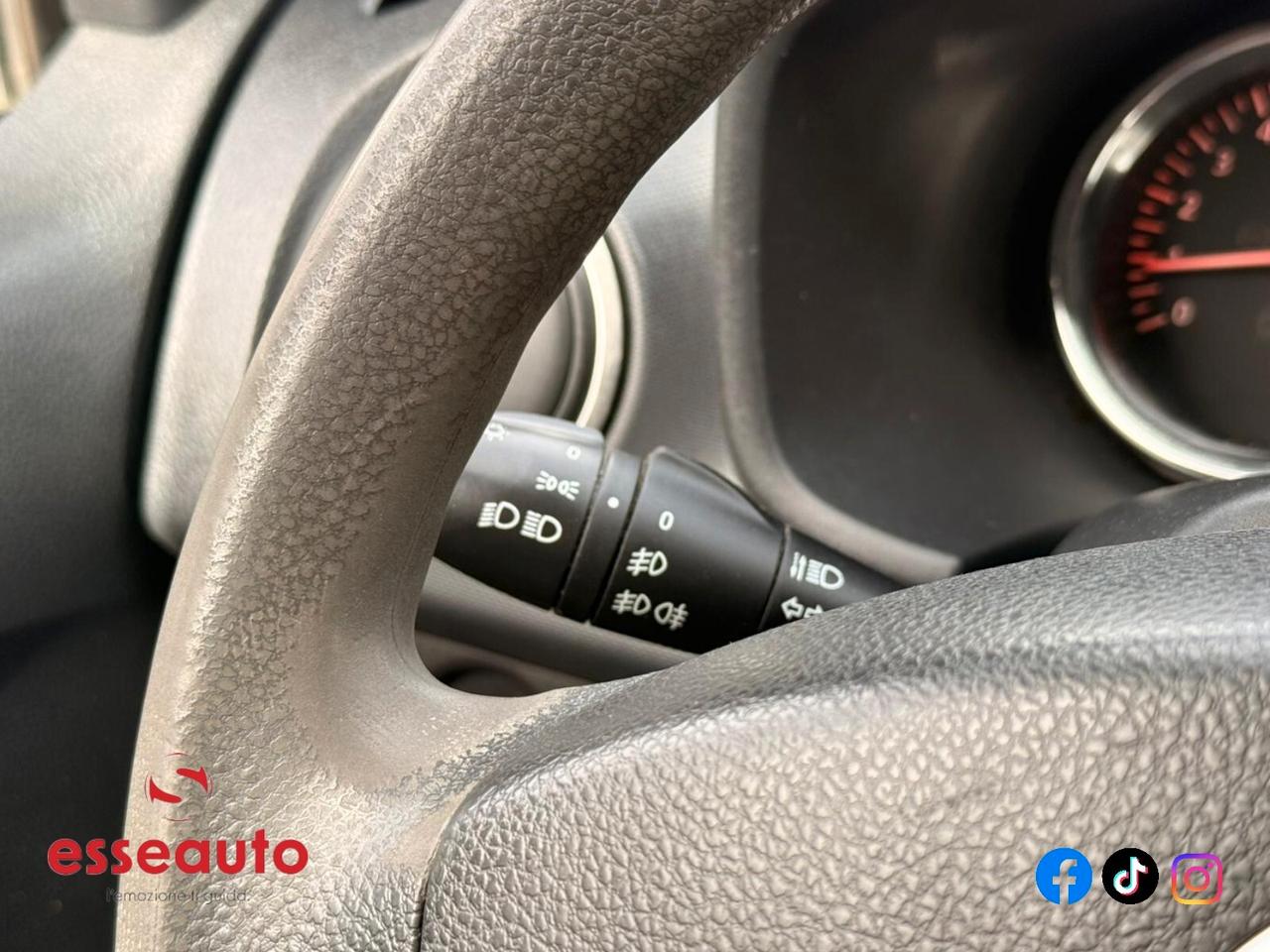 Dacia Sandero 1.2 75CV Lauréate