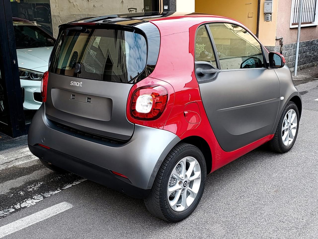 Smart ForTwo 70 1.0 twinamic Passion 2019 solo km 26.156