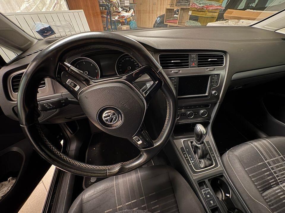Volkswagen Golf Business 1.6 TDI DSG 5p. Comfortline BlueMotion Tech.