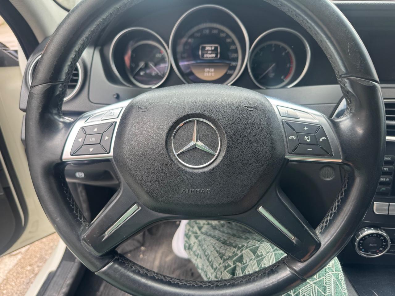 Mercedes-benz C 220 CDI BlueEFFICIENCY Avantgarde