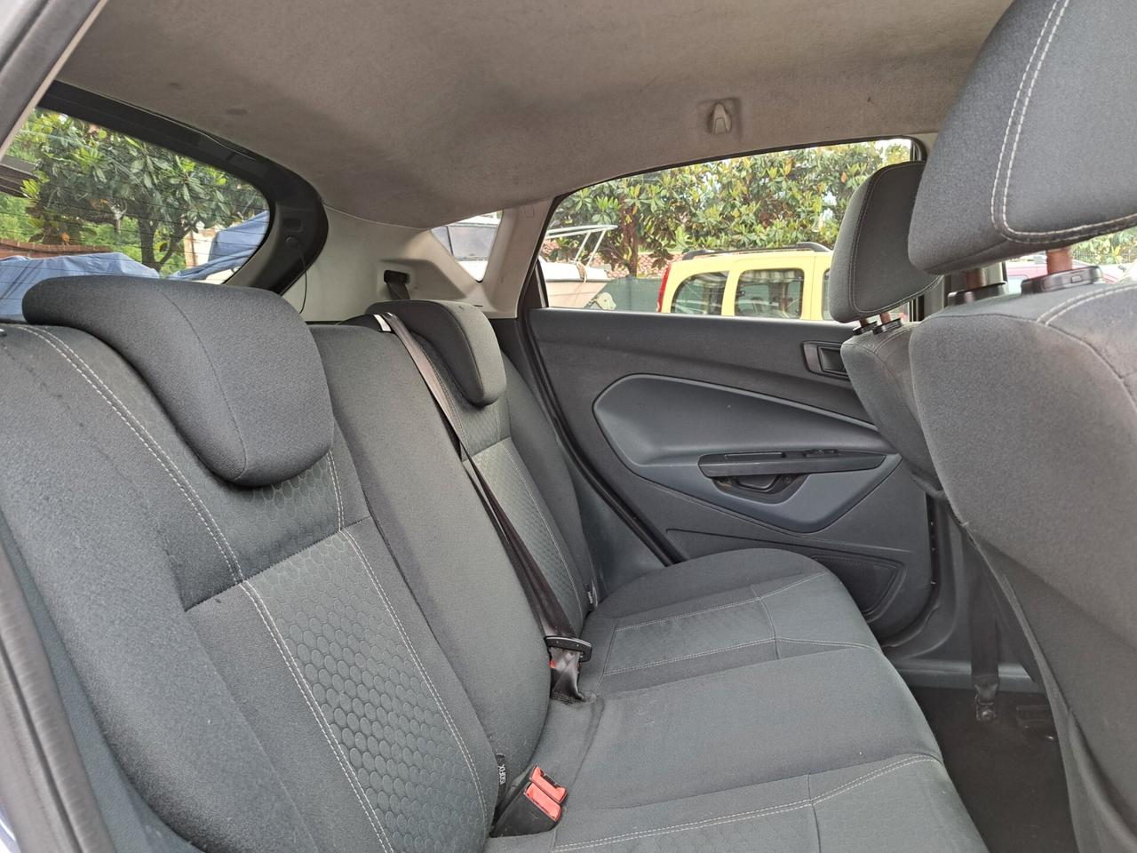 Ford Fiesta 1.4 TDCi 68CV 5 porte Titanium