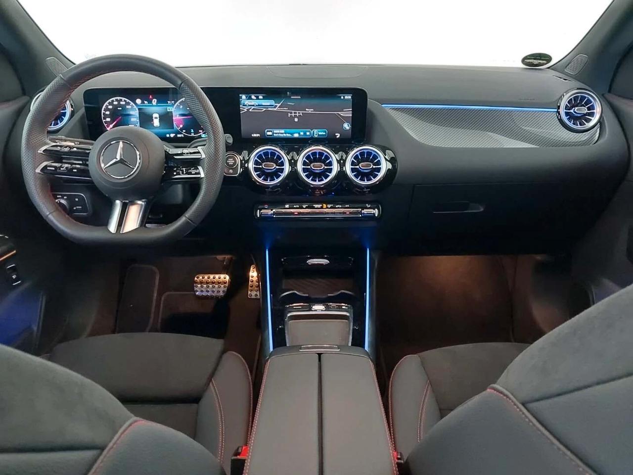 Mercedes-benz GLA 200 d Automatic AMG Line Premium PANORAMA