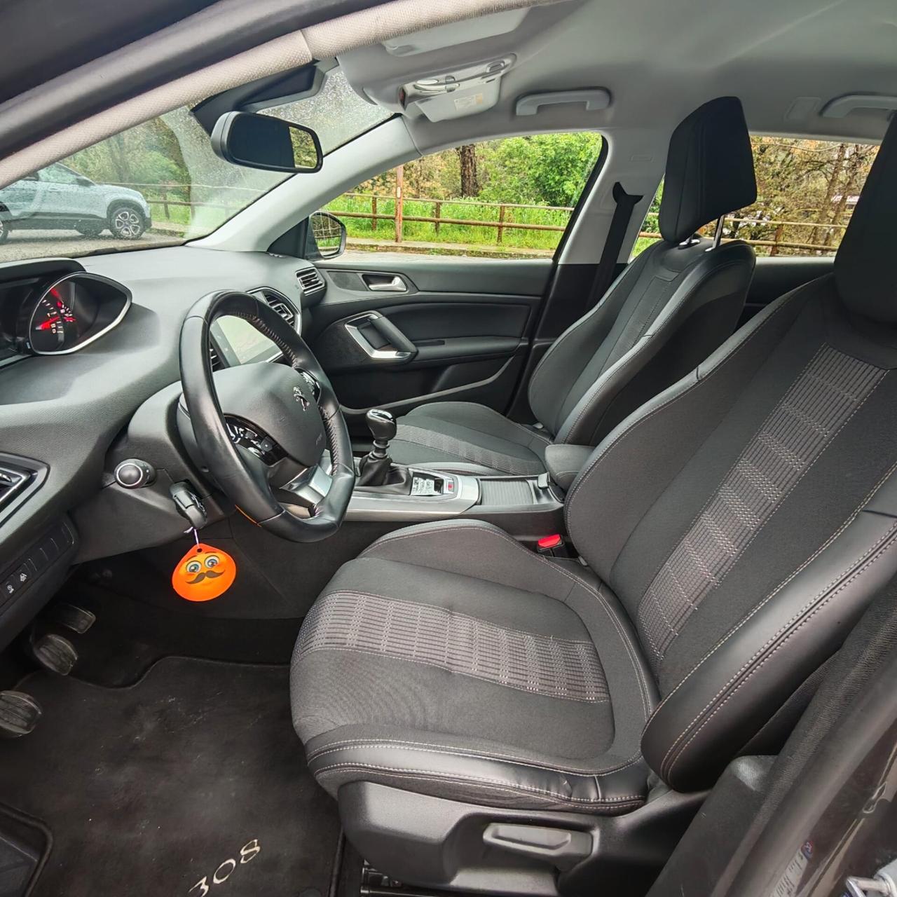 Peugeot 308 130 S&S SW Allure