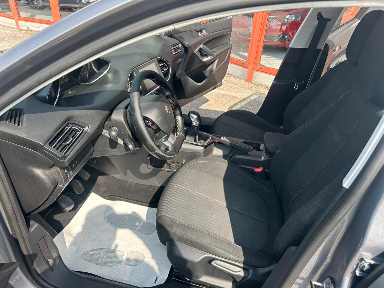 Peugeot 308 BlueHDi 100 S&S SW Business