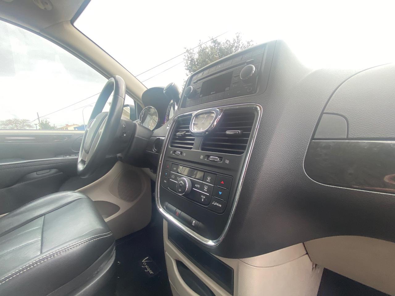 Lancia Voyager 2.8 Turbodiesel Silver 177 CV Auto