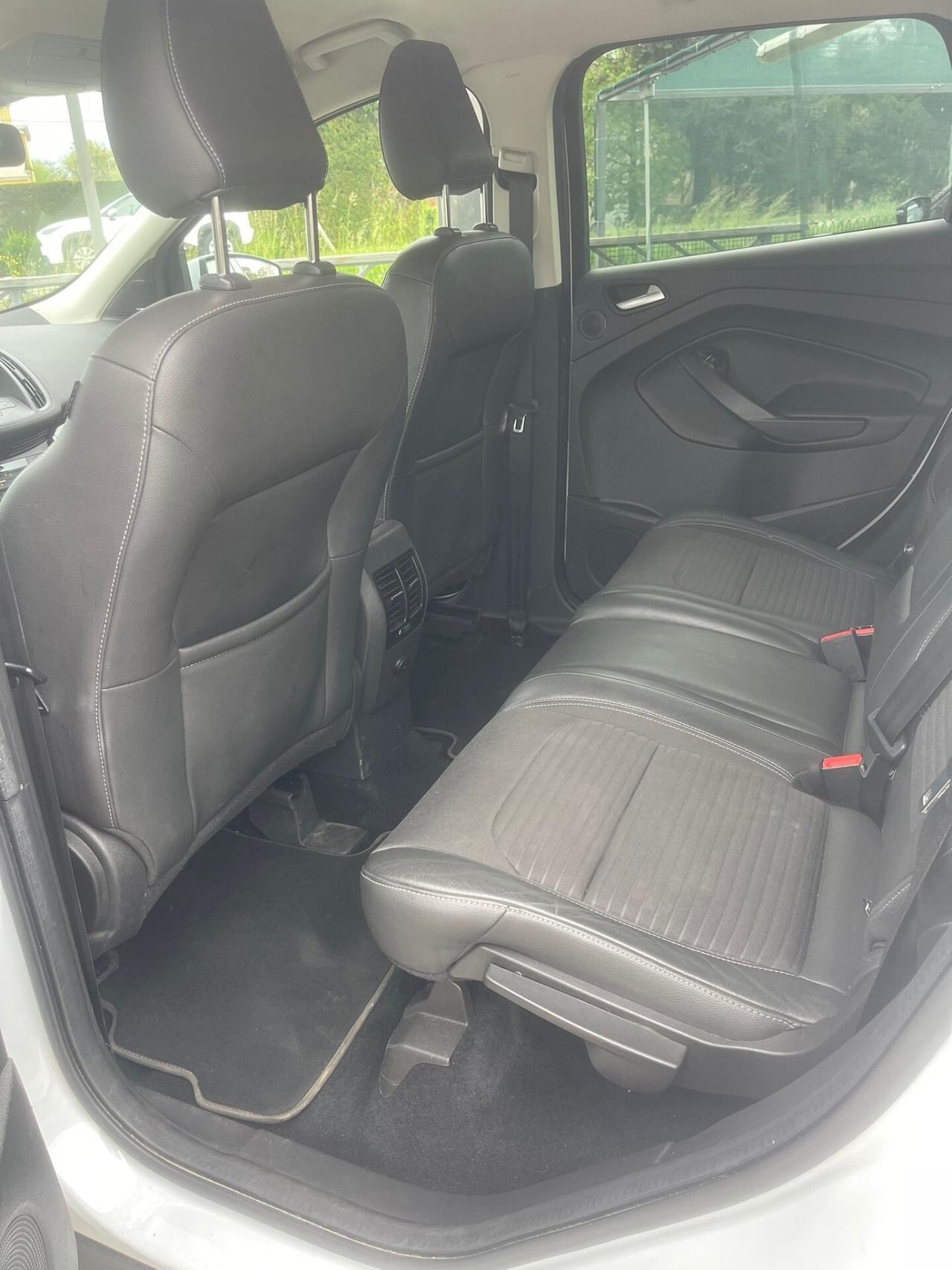 Ford Kuga 1.5 TDCI 120 CV S&S 2WD Titanium