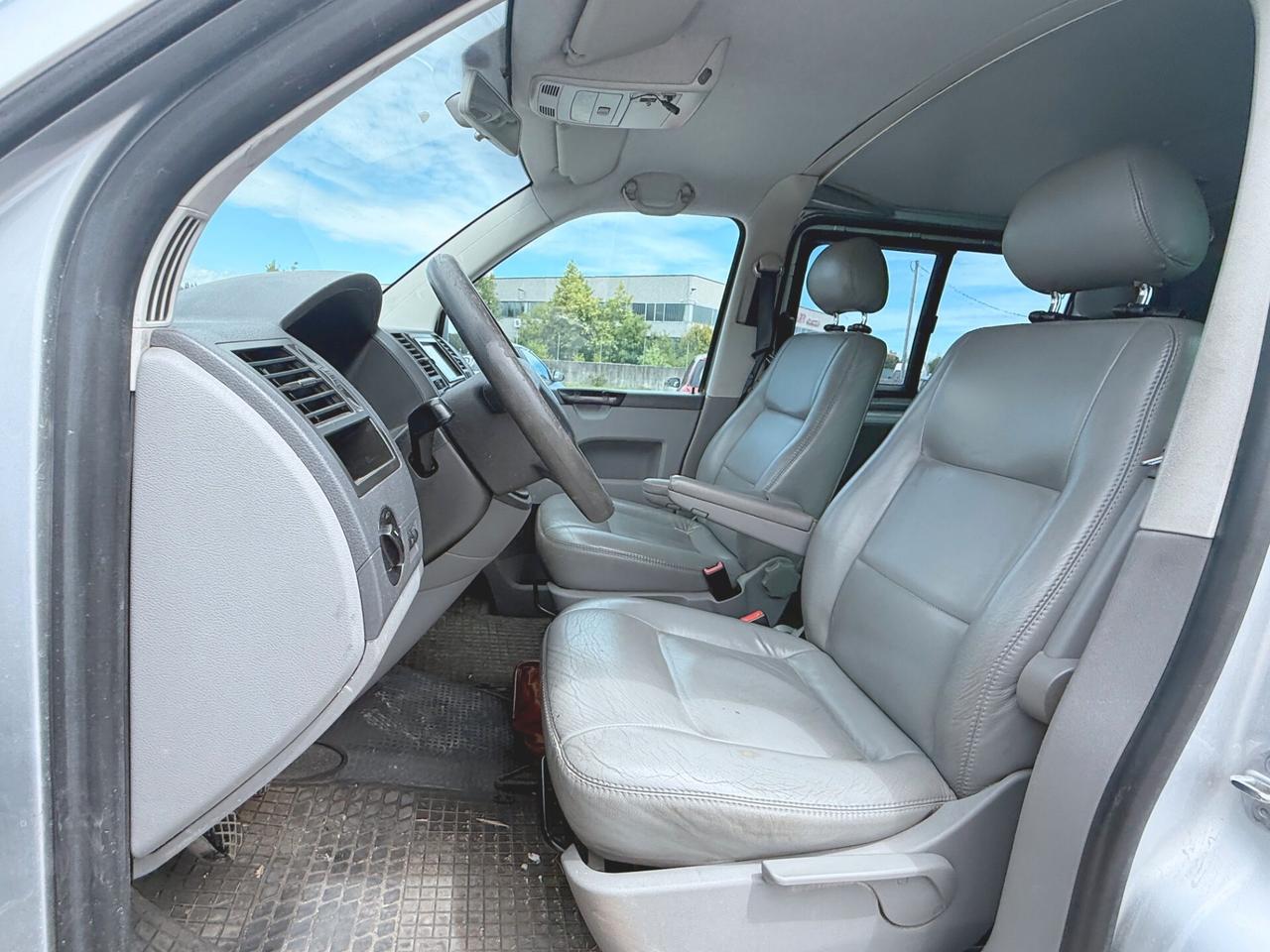 Volkswagen Transporter 2.5 TDI/174CV PC-TM Kombi