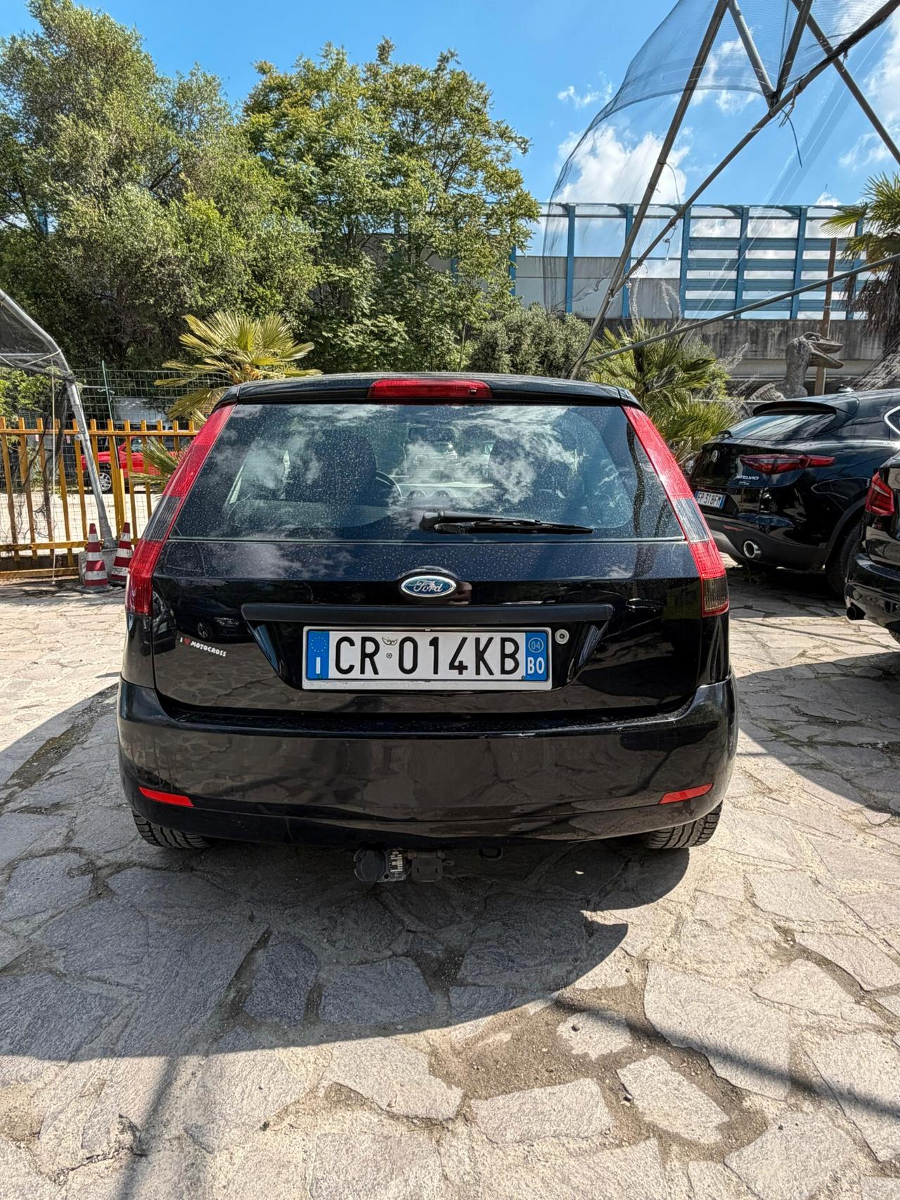 Ford Fiesta 1.2 16V 5p. Ambiente GPL. NEOPATENTATI
