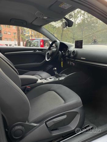 AUDI A3 1.6 TDI Business