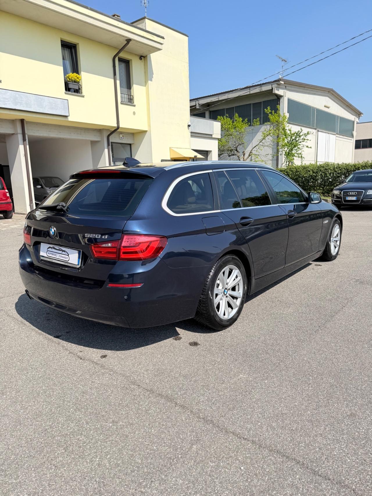 Bmw 520 520d xDrive Touring Luxury