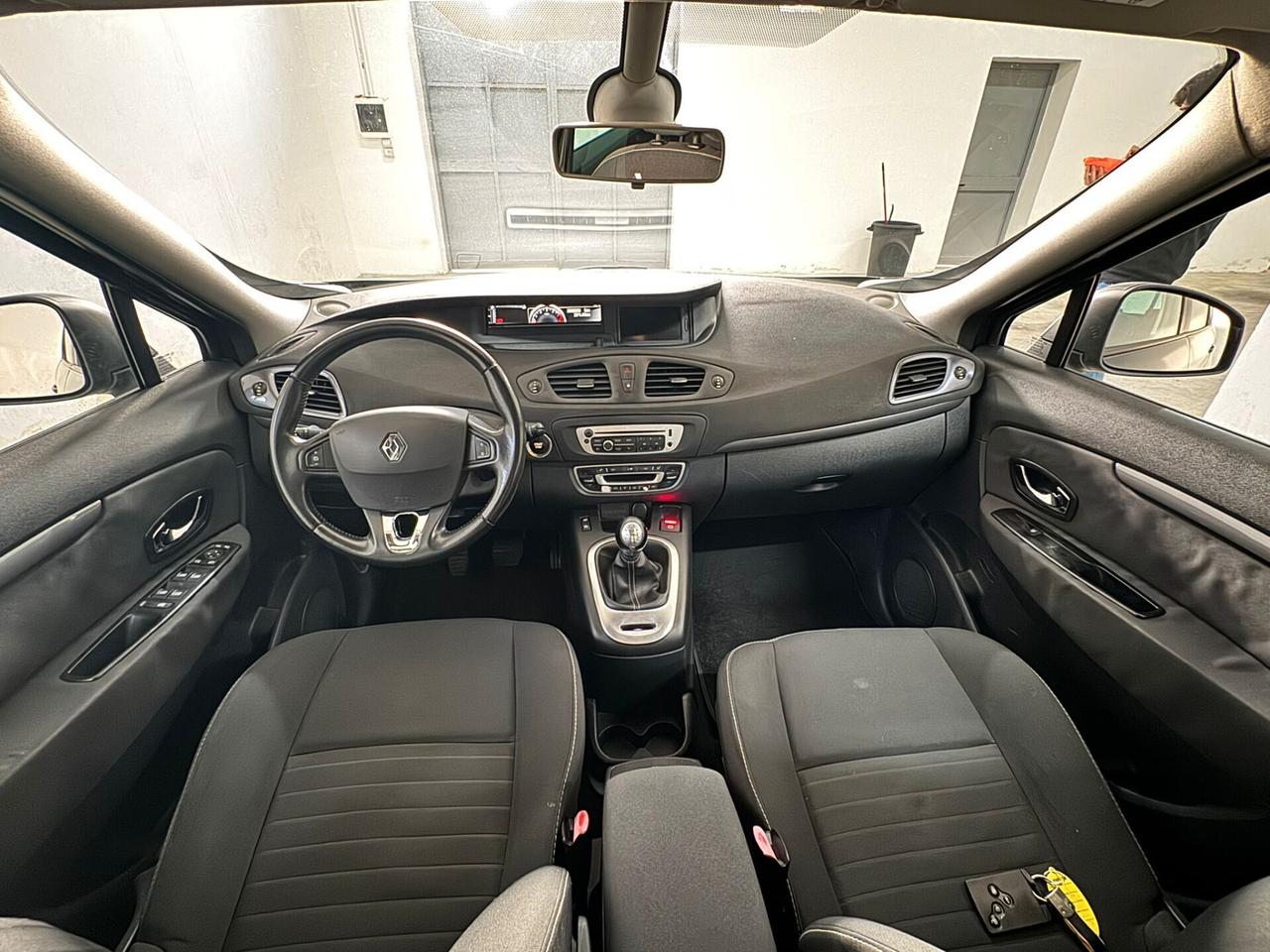 Renault Scenic Scénic XMod dCi 110 CV EDC Limited