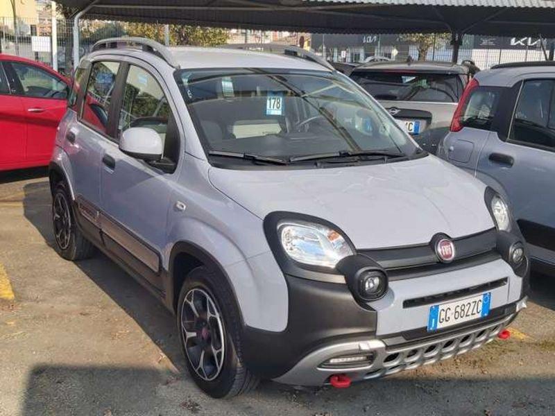 FIAT Panda New 1.0 FireFly Hybrid Cross