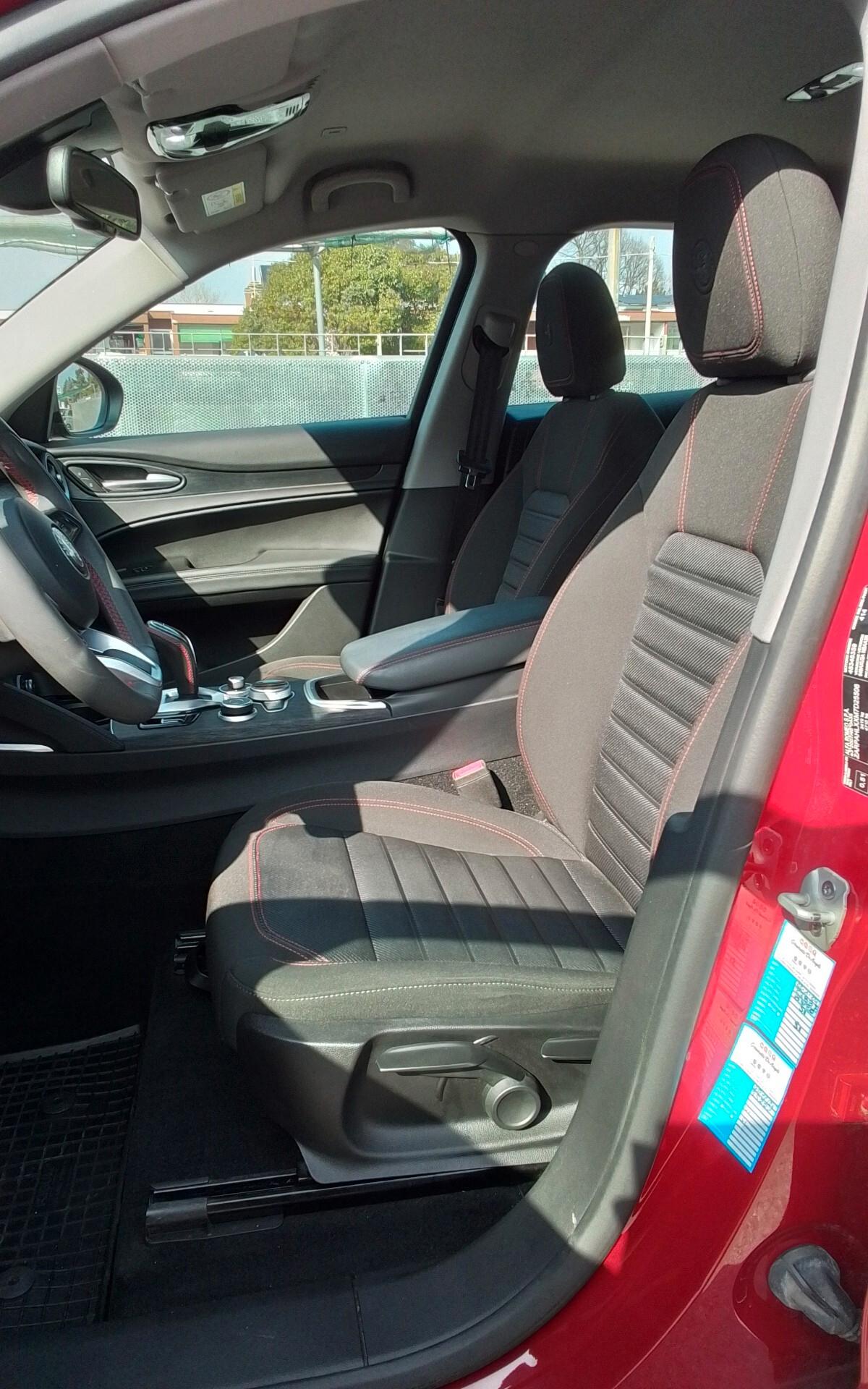 Alfa Romeo Stelvio 2.2 Turbodiesel 190 CV AT8 Q4 Business