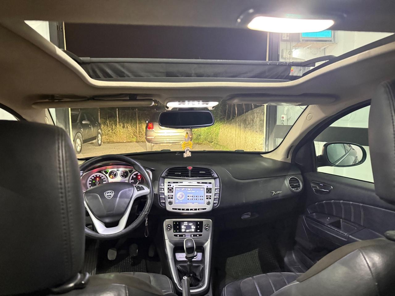 Lancia Delta 1.6 MJT DPF Platino