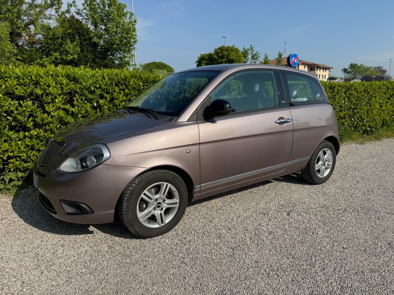 Lancia Ypsilon 1.3 MJT 75 CV Diva - perfetta