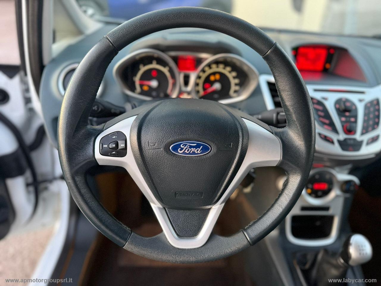 FORD Fiesta 1.4 TDCi 68 CV 5p. Titanium