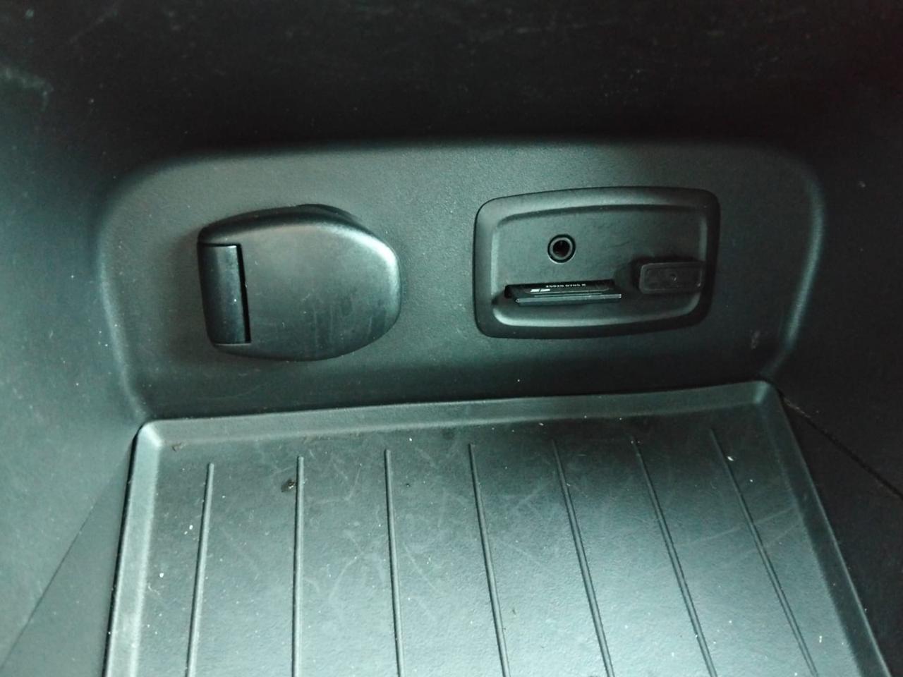 Renault Captur 1.2 TCe 120 CV EDC Automatik Energy R-Link