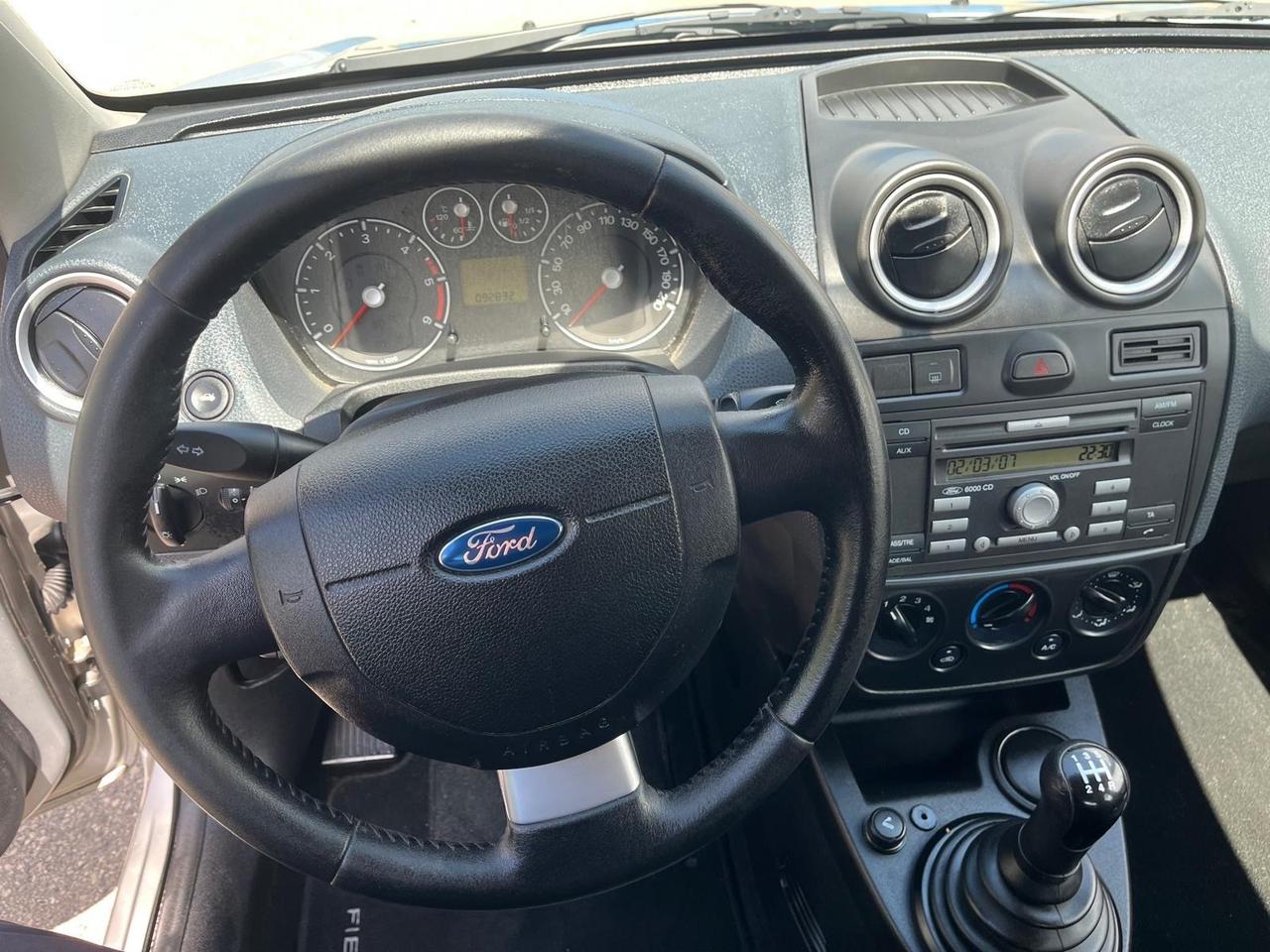 Ford fiesta 5 P-1.4 tdci- km 90000-2007
